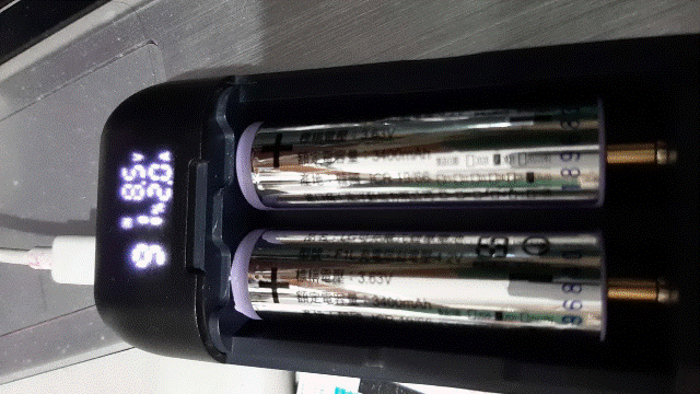 Robi2023.02.02_14_改造測試：[電池3,400mAh]已經測試過之後_重新充電竟然是從90%開始充電？難不成僅用掉10%就工作電壓不足？？.gif